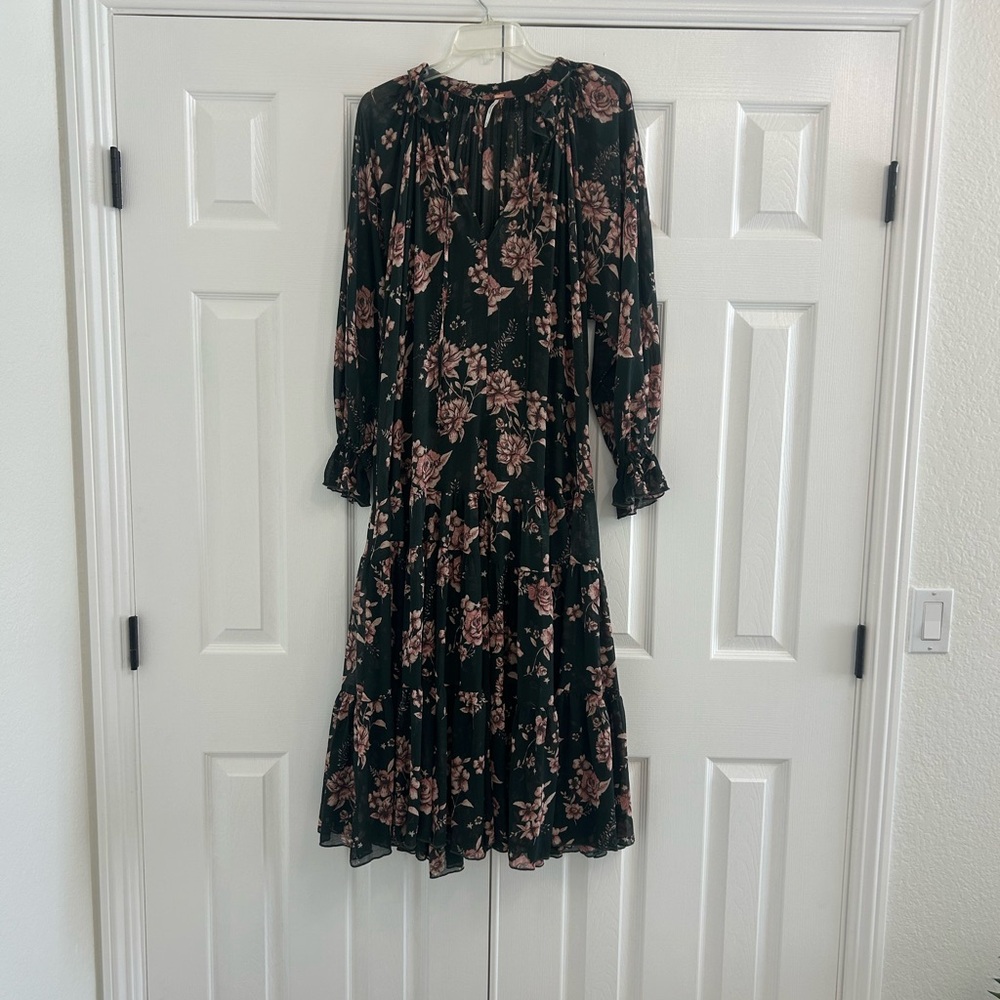 🖤Free People Pink Ruffled Smocked Sundress🖤